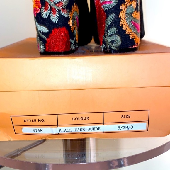 Public Desire Sian Faux Suede  raised block heels w/ beautiful embroidery 🌺🌸 - Picture 8 of 8